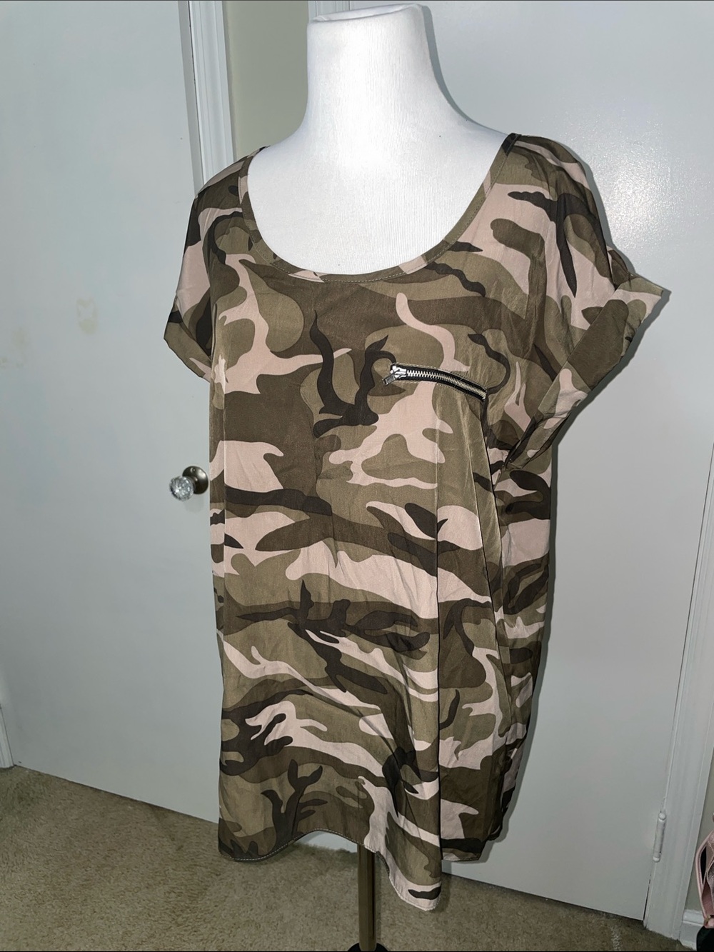 Camo Print Short Sleeve Top with Zip Pocket